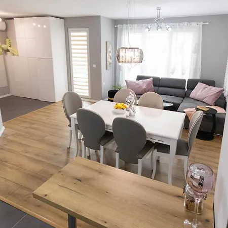 Apartment Mg Just Enjoy By Rv - Free Parking & 9 Min To The Varna